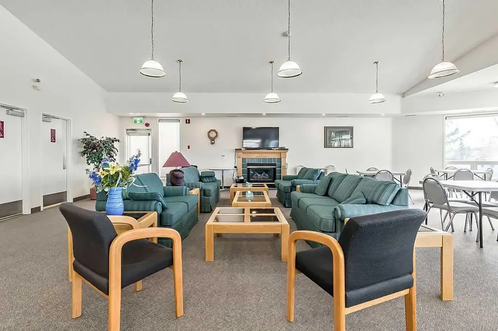 1103 Hawksbrow Point NW Calgary AB T3G 4C9