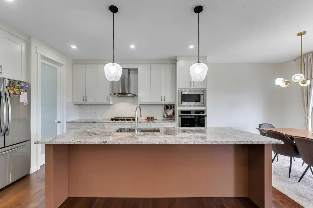 838 Edgefield Street Strathmore AB T0J 1Y0