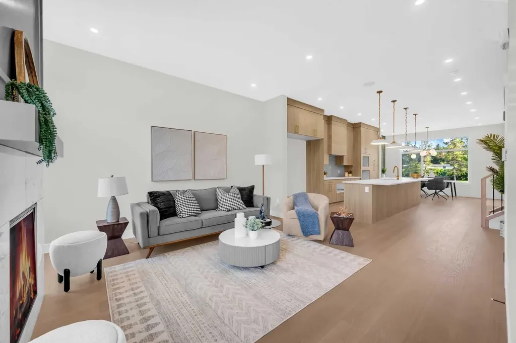 8114 Bowness Road NW Calgary AB T3B 0H6