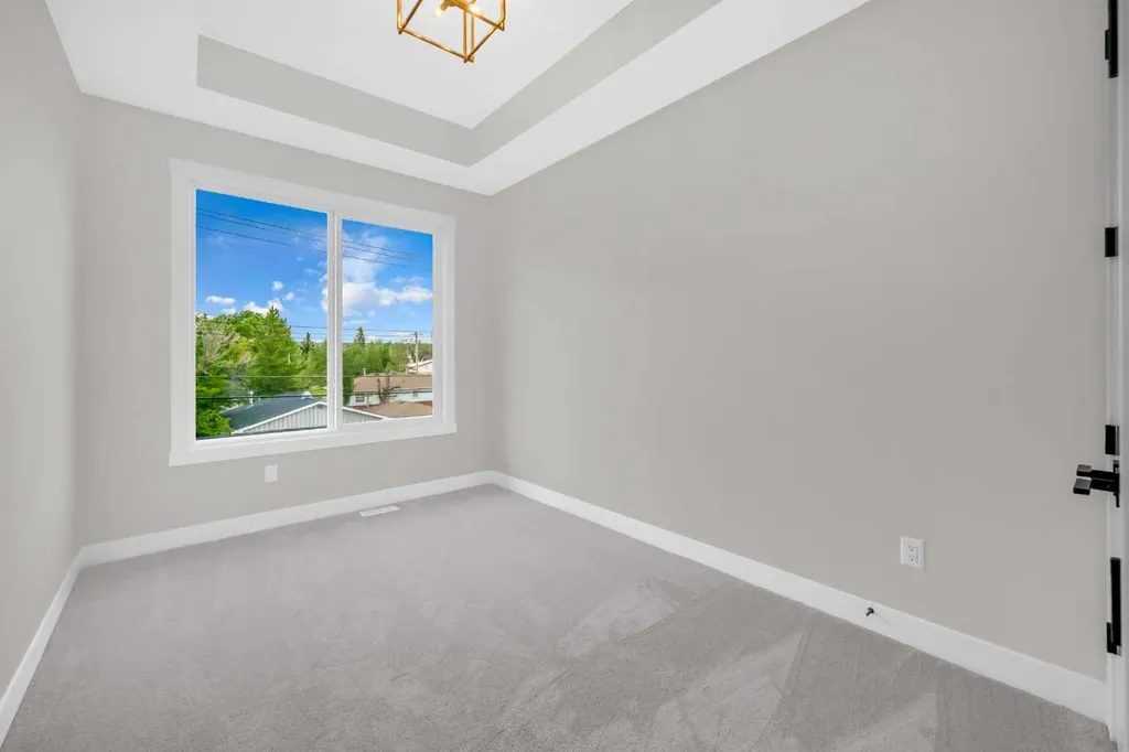 8114 Bowness Road NW Calgary AB T3B 0H6