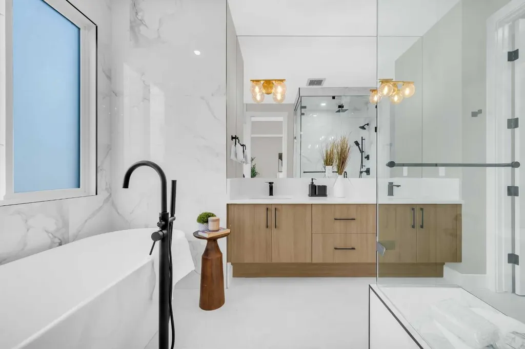 8114 Bowness Road NW Calgary AB T3B 0H6