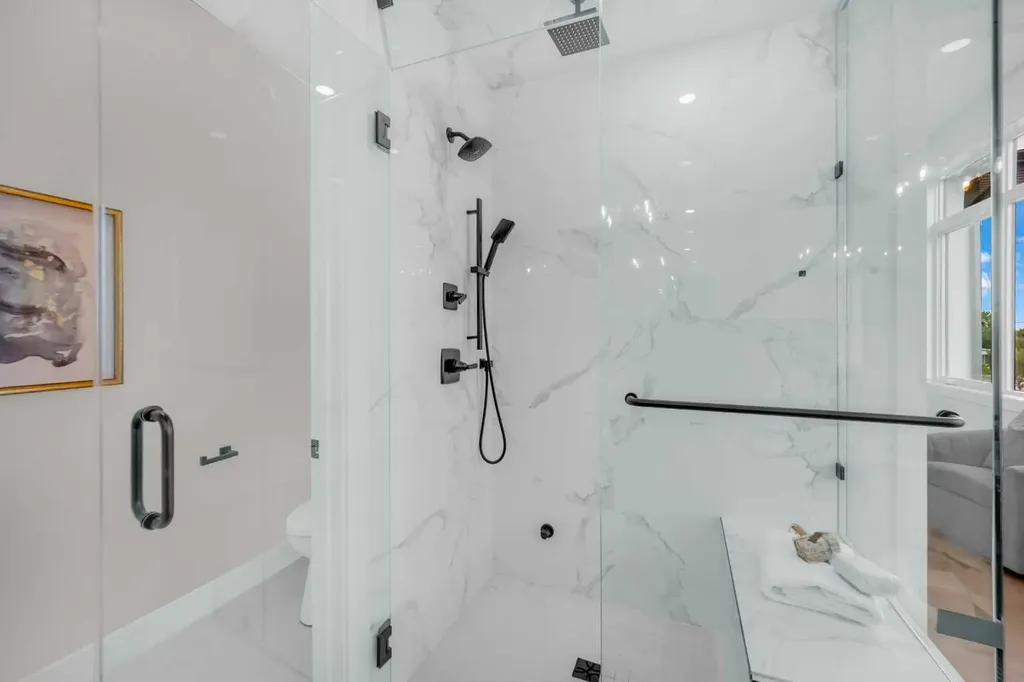 8114 Bowness Road NW Calgary AB T3B 0H6