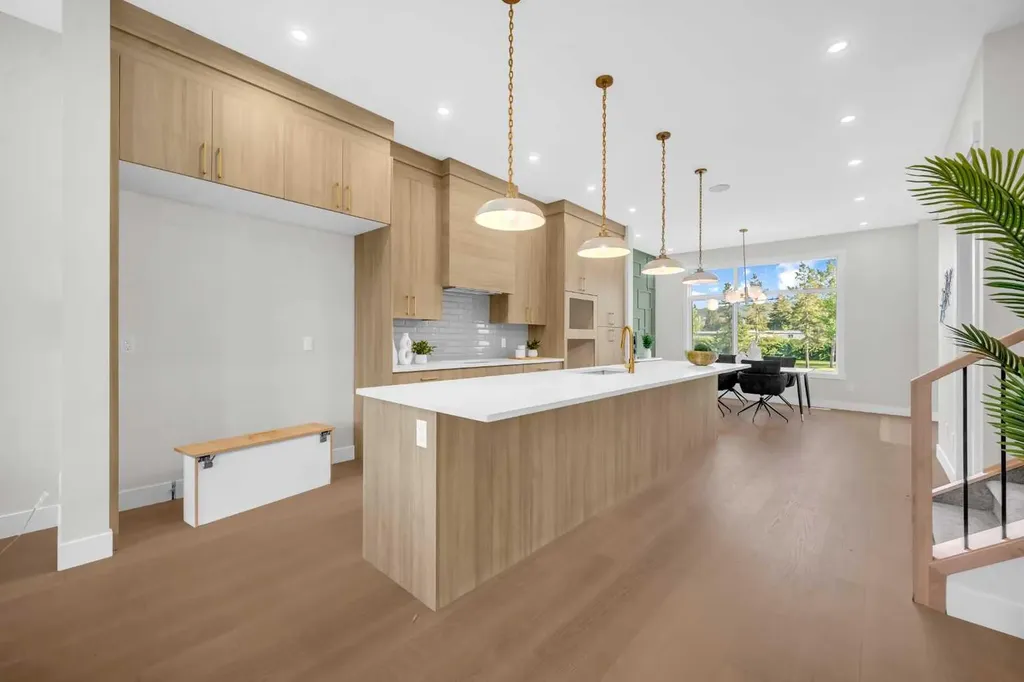 8114 Bowness Road NW Calgary AB T3B 0H6