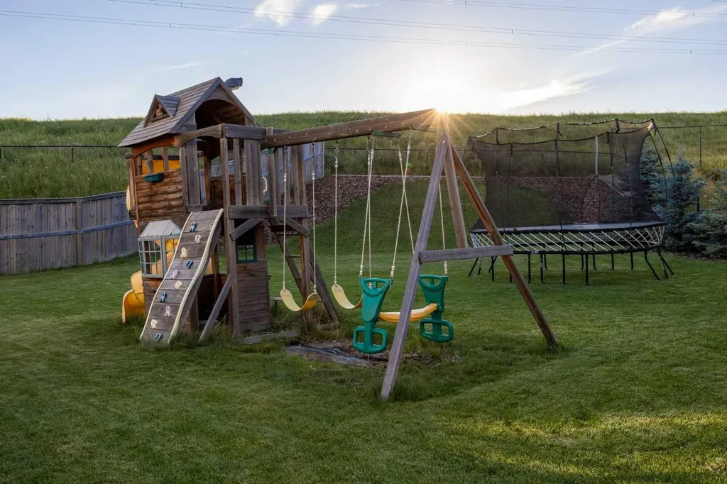 80 Tuscany Summit Terrace NW Calgary AB T3L 0C1