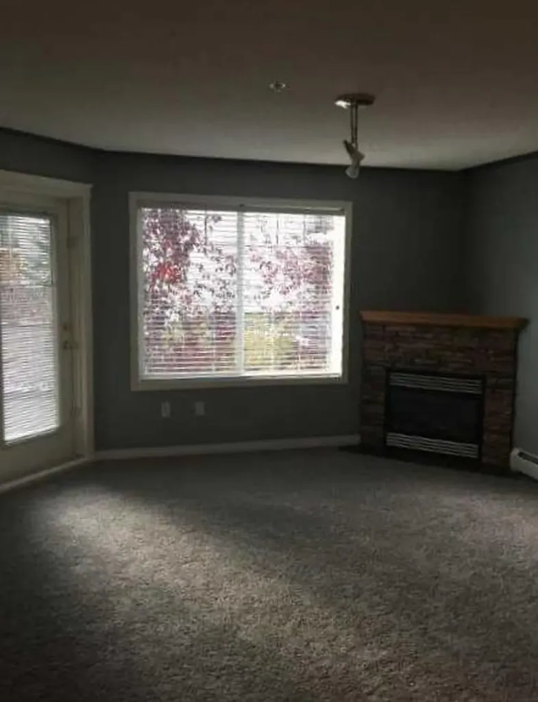 345 Rocky Vista Park NW Calgary AB T3G 5K6