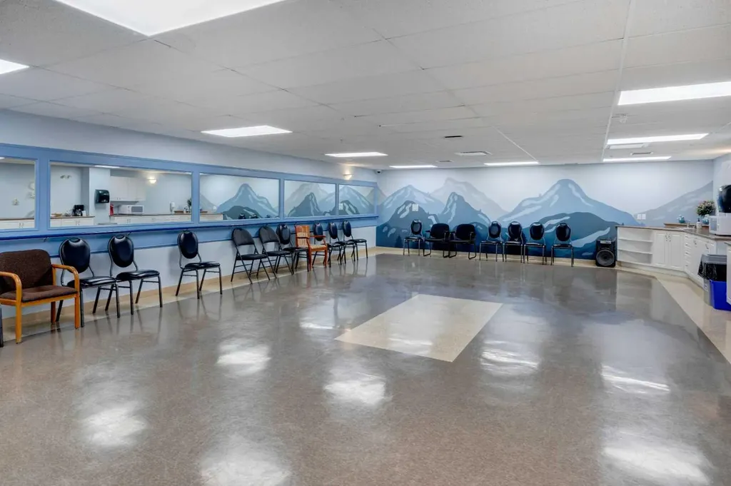 345 Rocky Vista Park NW Calgary AB T3G 5K6