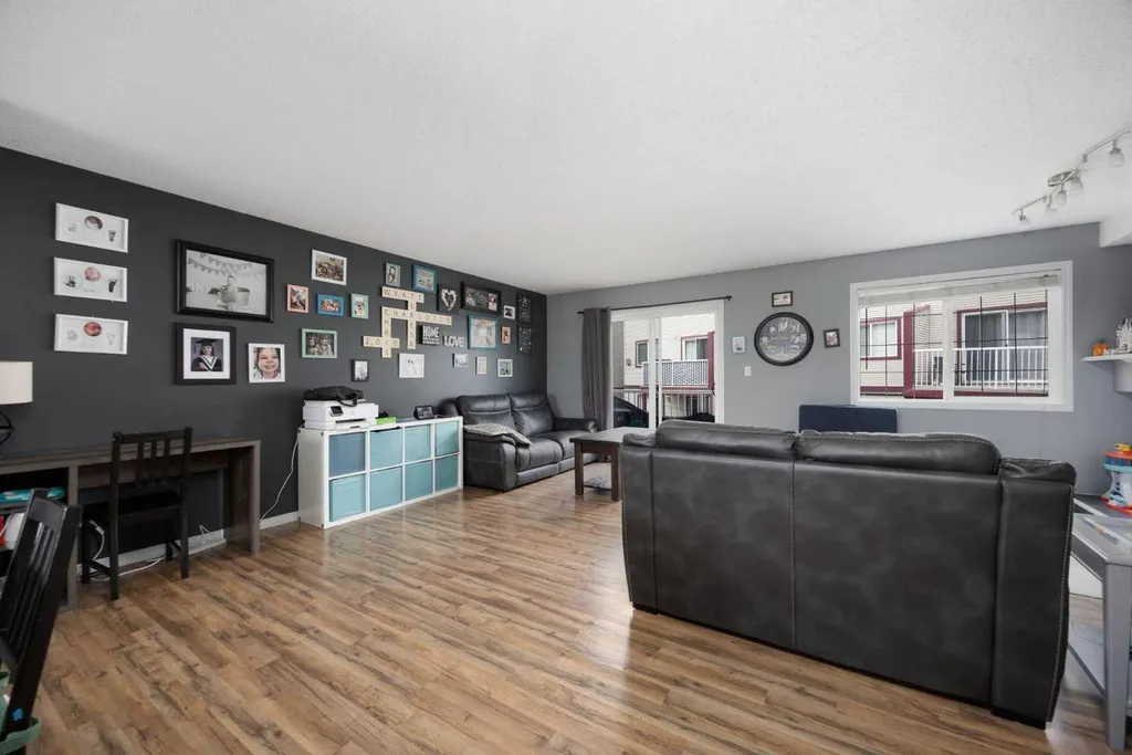 220 Swanson Crescent Fort Mcmurray AB T9K 2W5