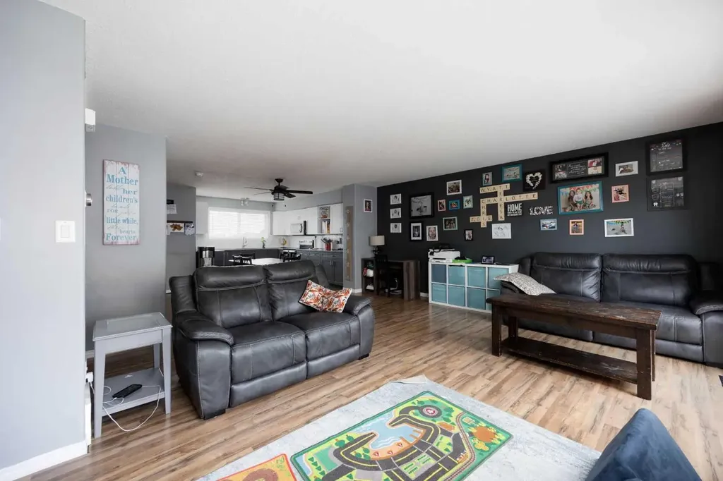 220 Swanson Crescent Fort Mcmurray AB T9K 2W5