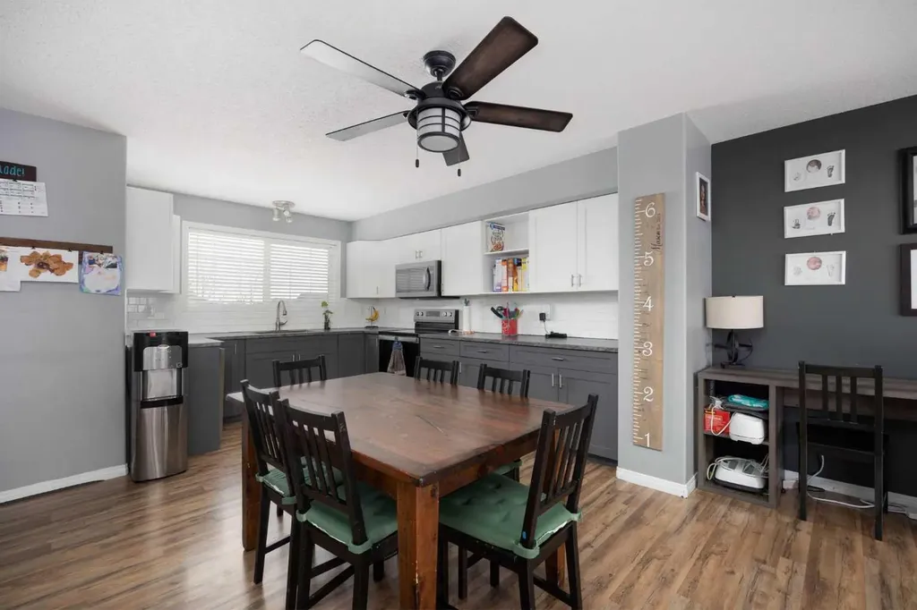 220 Swanson Crescent Fort Mcmurray AB T9K 2W5