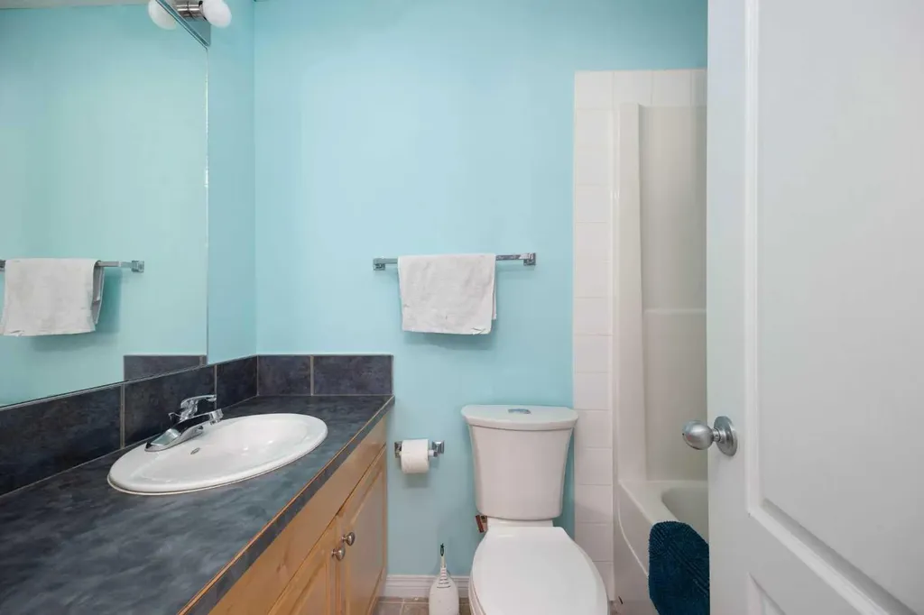 220 Swanson Crescent Fort Mcmurray AB T9K 2W5