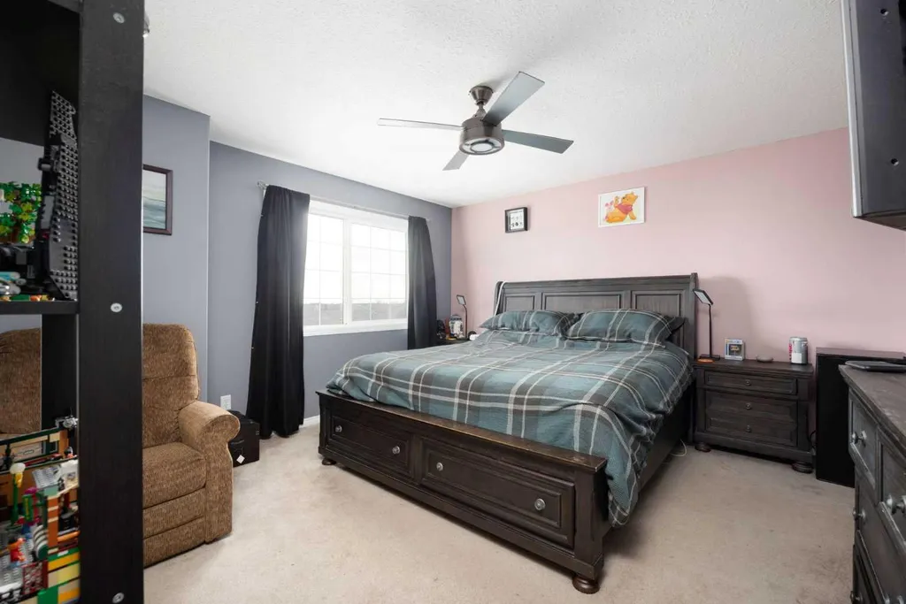 220 Swanson Crescent Fort Mcmurray AB T9K 2W5
