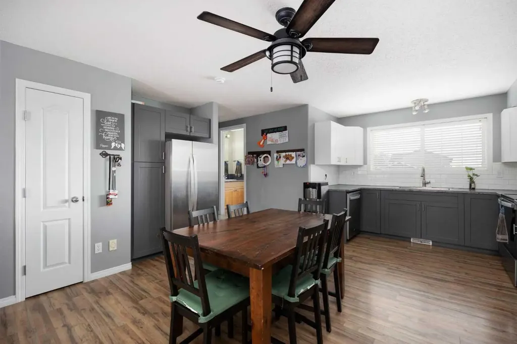220 Swanson Crescent Fort Mcmurray AB T9K 2W5
