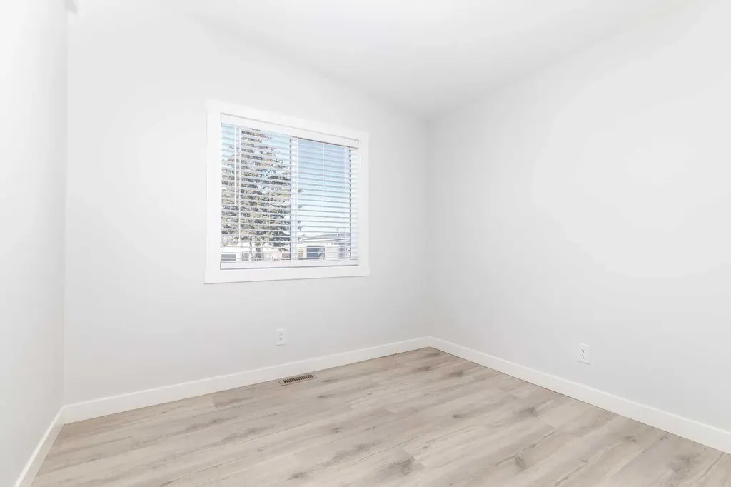 5344 76 Street Red Deer AB T4P2A6