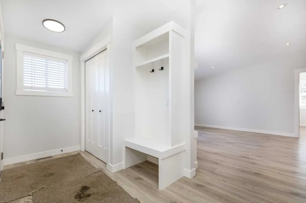 5344 76 Street Red Deer AB T4P2A6