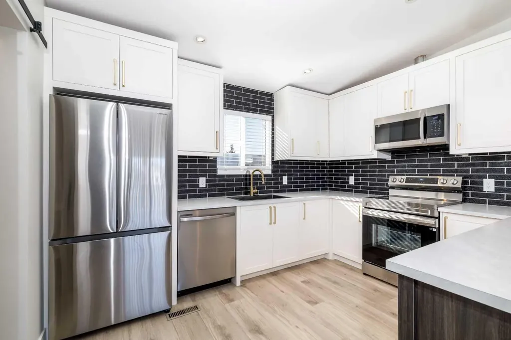 5344 76 Street Red Deer AB T4P2A6