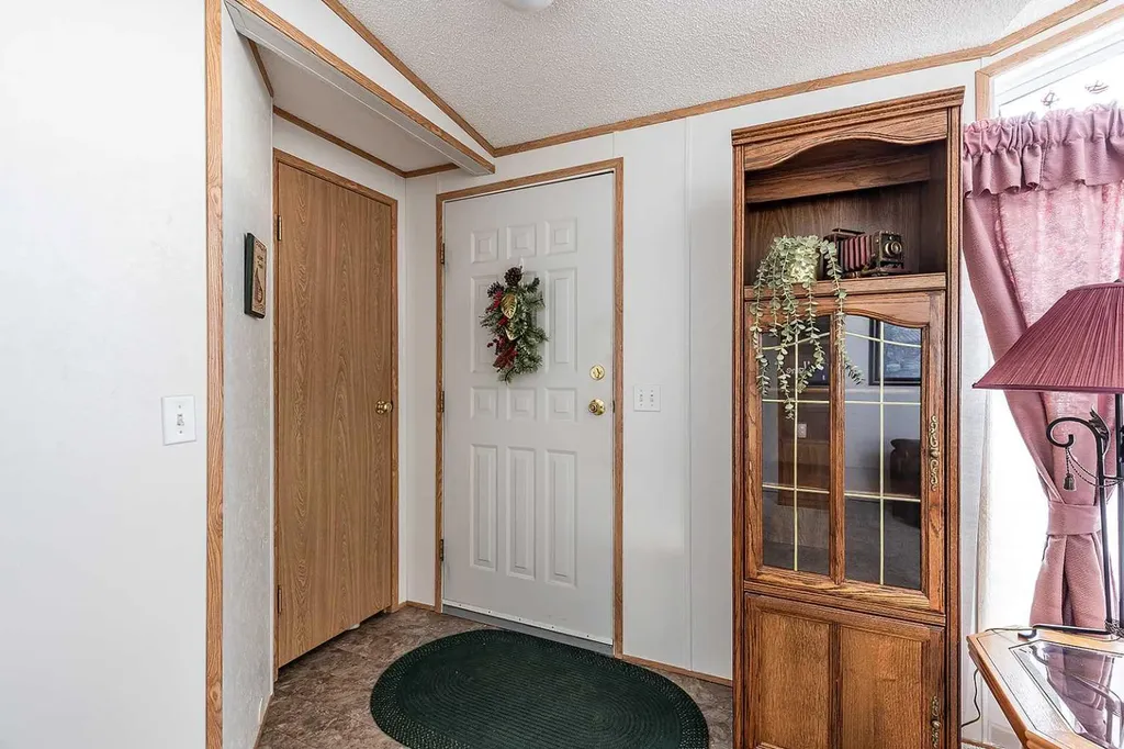 1600 Strachan Road SE Medicine Hat AB T1B4M3