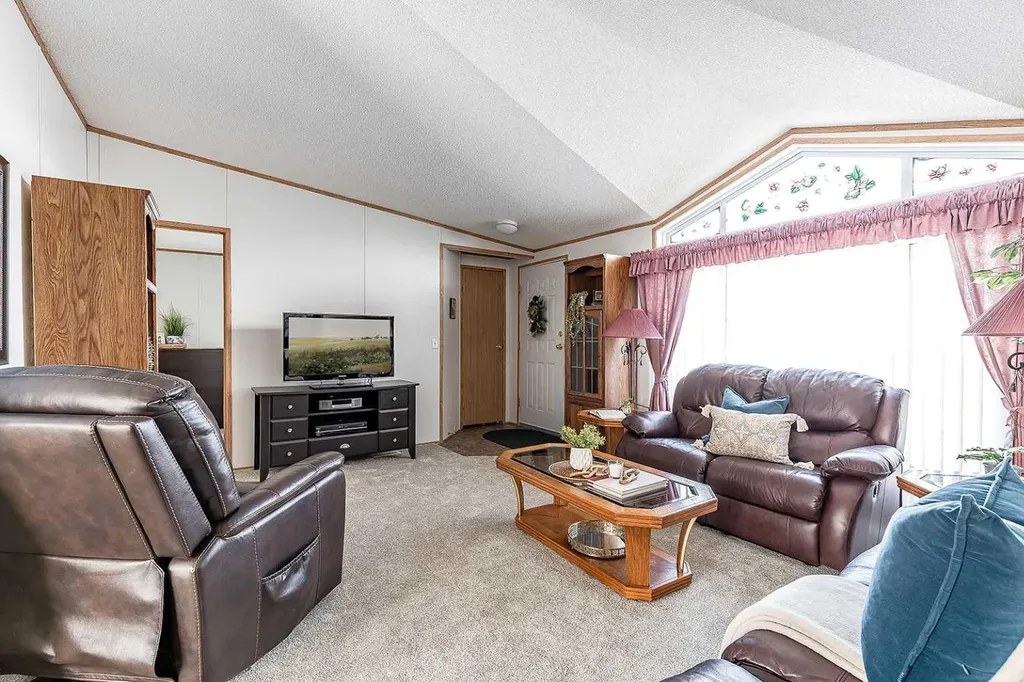 1600 Strachan Road SE Medicine Hat AB T1B4M3