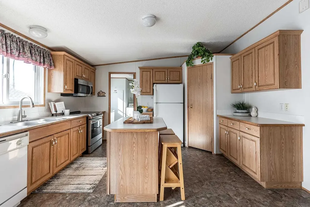 1600 Strachan Road SE Medicine Hat AB T1B4M3