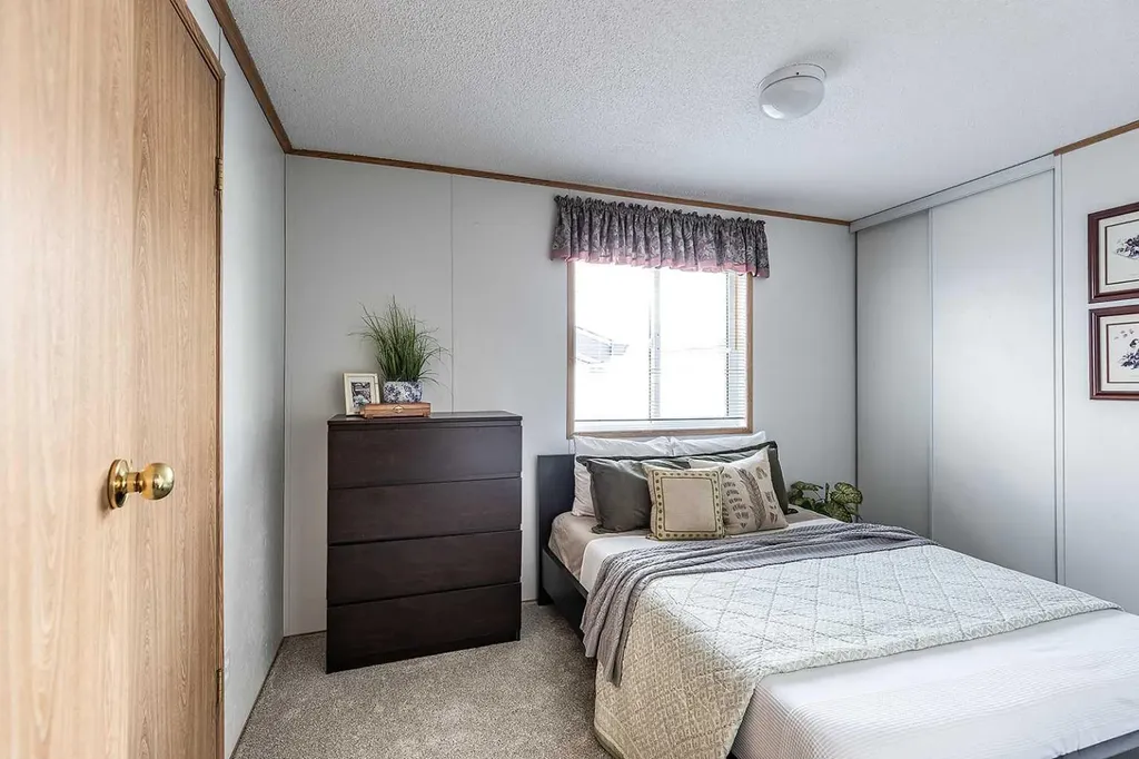 1600 Strachan Road SE Medicine Hat AB T1B4M3
