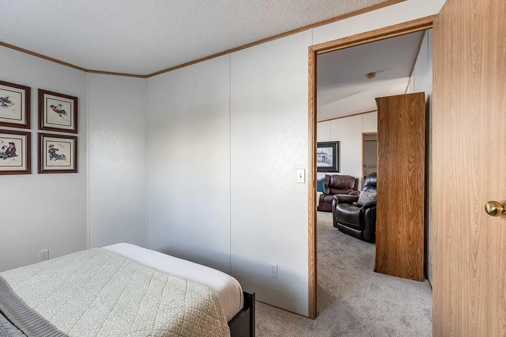 1600 Strachan Road SE Medicine Hat AB T1B4M3