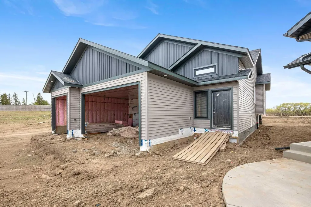 5519 13 Street Lloydminster AB T9V 3T4