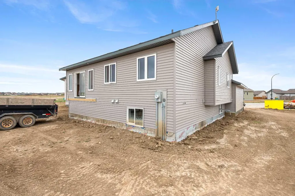 5519 13 Street Lloydminster AB T9V 3T4