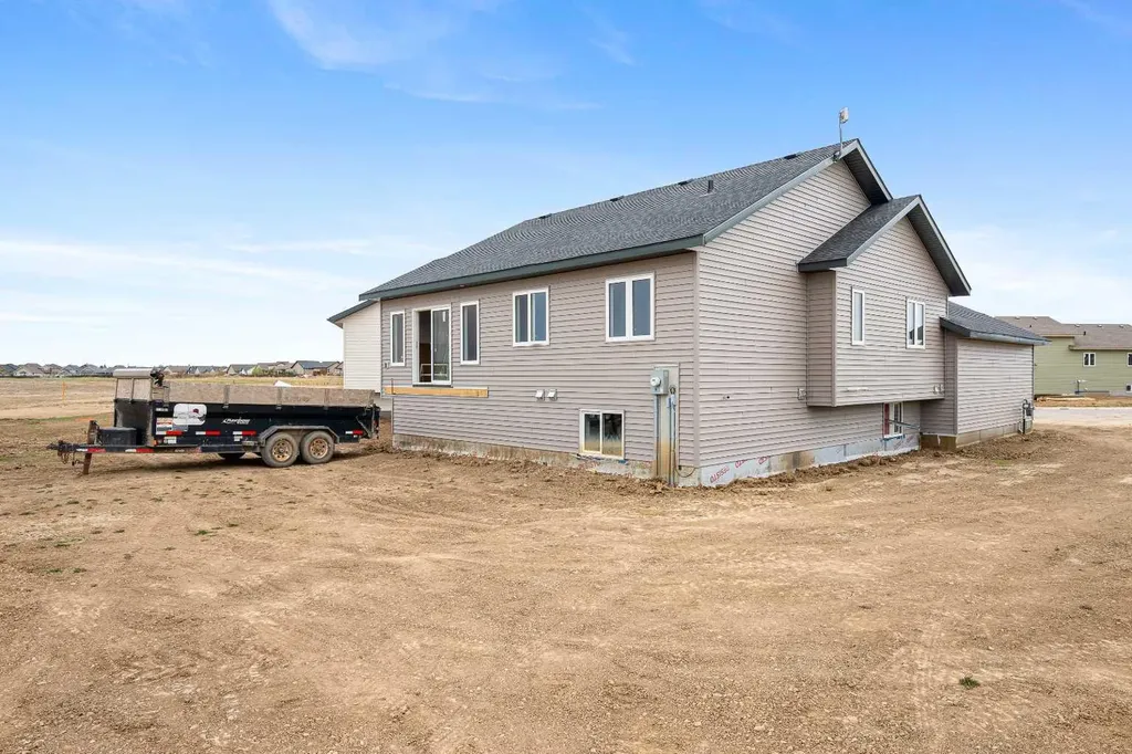 5519 13 Street Lloydminster AB T9V 3T4