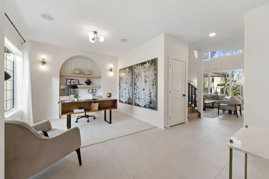 125 Discovery Place SW Calgary AB T3H 4N5