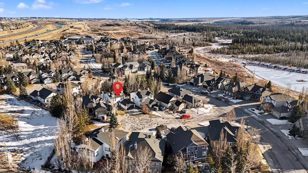 125 Discovery Place SW Calgary AB T3H 4N5