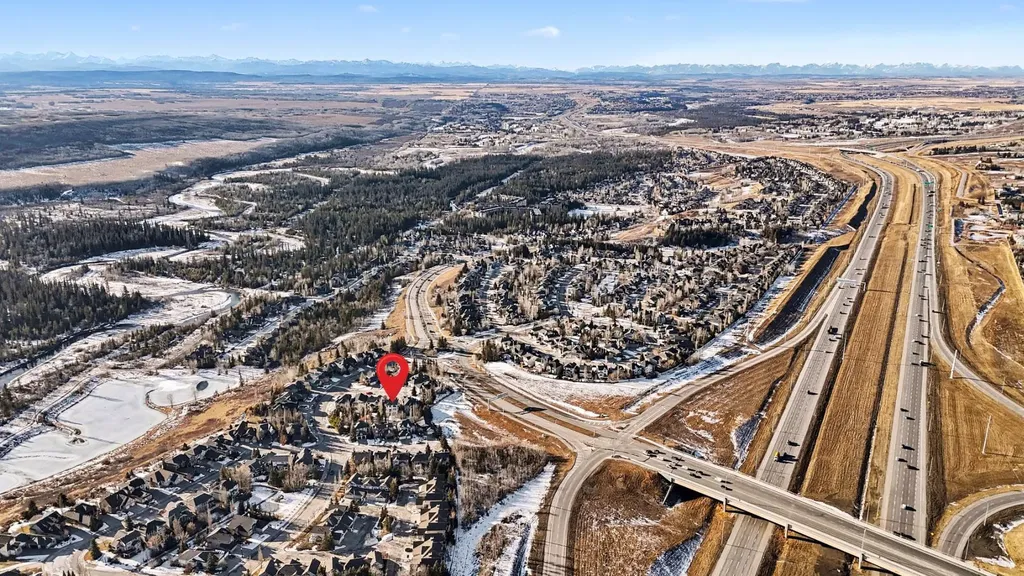 125 Discovery Place SW Calgary AB T3H 4N5