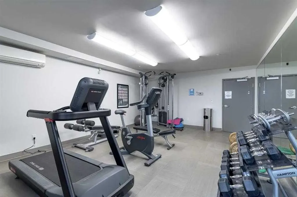 707 4 Street NE Calgary AB T2E 3S7