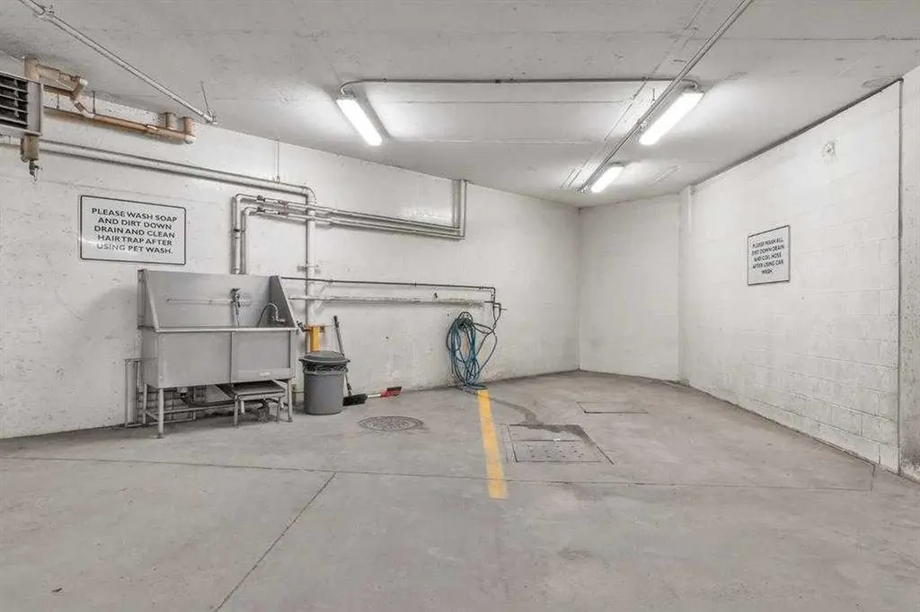 707 4 Street NE Calgary AB T2E 3S7