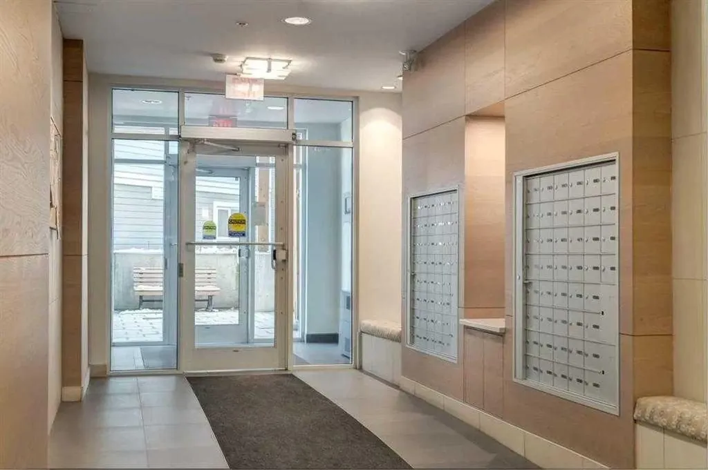 707 4 Street NE Calgary AB T2E 3S7