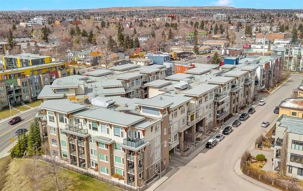 707 4 Street NE Calgary AB T2E 3S7