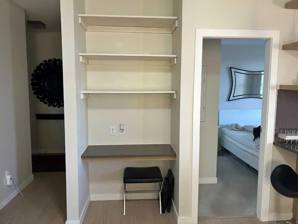 707 4 Street NE Calgary AB T2E 3S7