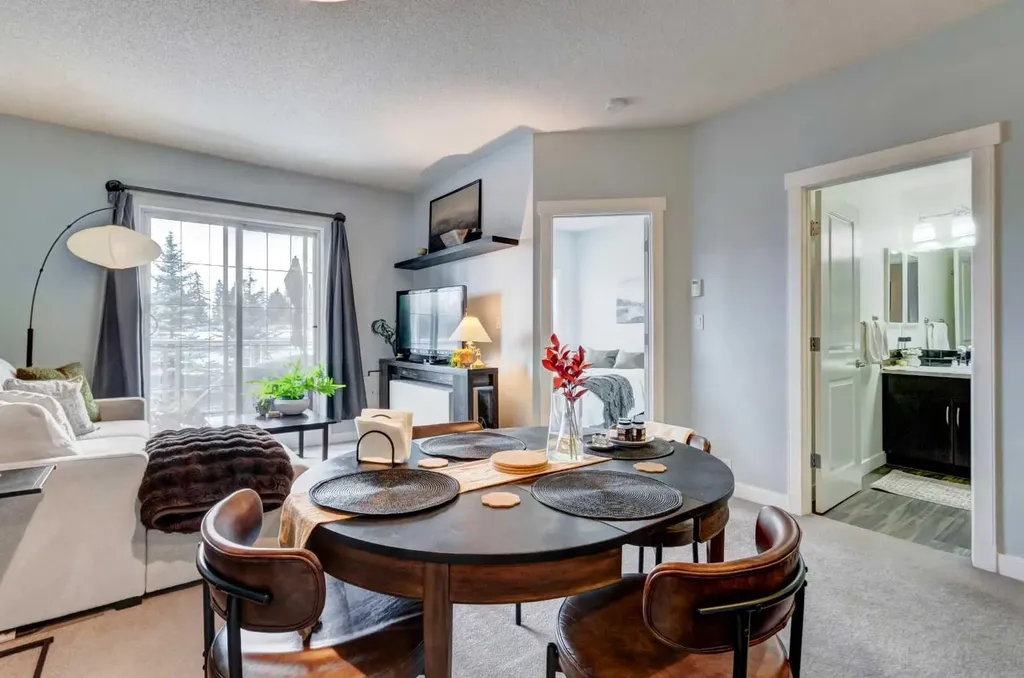 5605 Henwood Street SW Calgary AB T3E 7R2