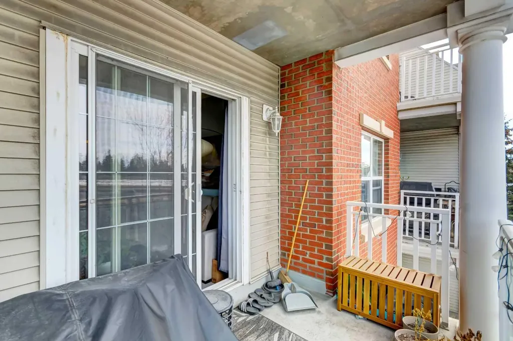 5605 Henwood Street SW Calgary AB T3E 7R2