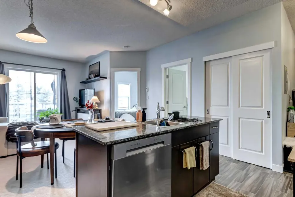5605 Henwood Street SW Calgary AB T3E 7R2