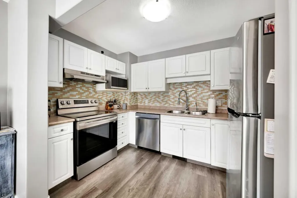 4501 39 Street Lloydminster SK S9V 2C2