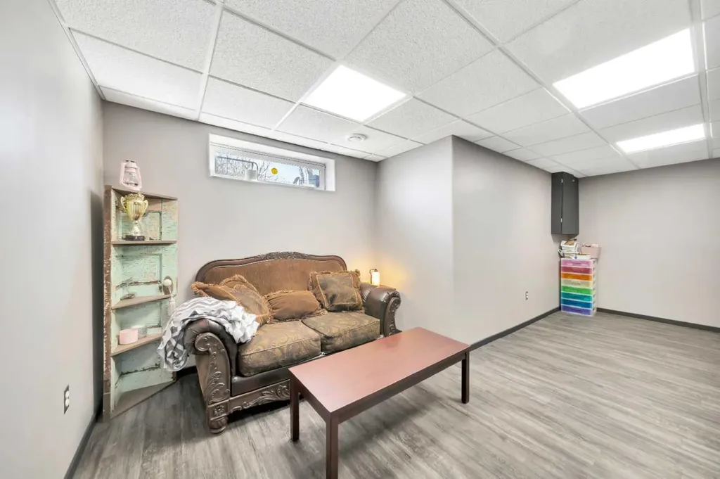 4501 39 Street Lloydminster SK S9V 2C2