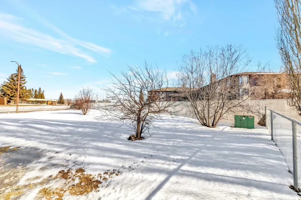 4501 39 Street Lloydminster SK S9V 2C2
