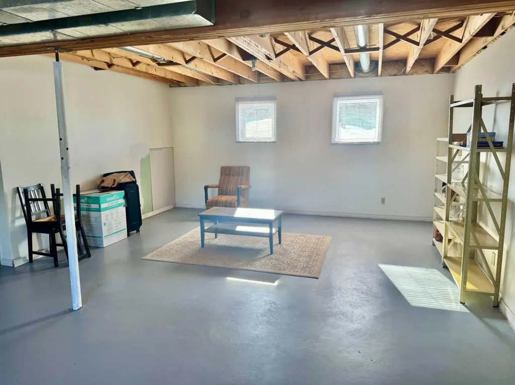 116 Central Avenue NW Falher AB T0H 1M0