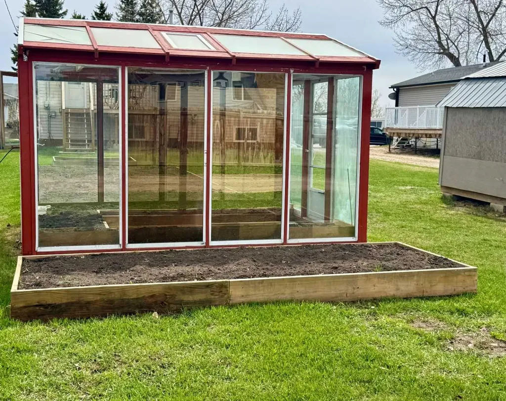 116 Central Avenue NW Falher AB T0H 1M0