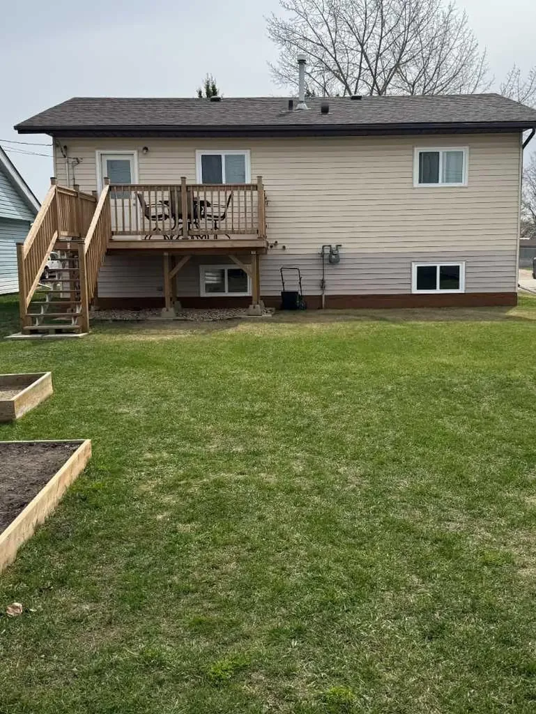 116 Central Avenue NW Falher AB T0H 1M0