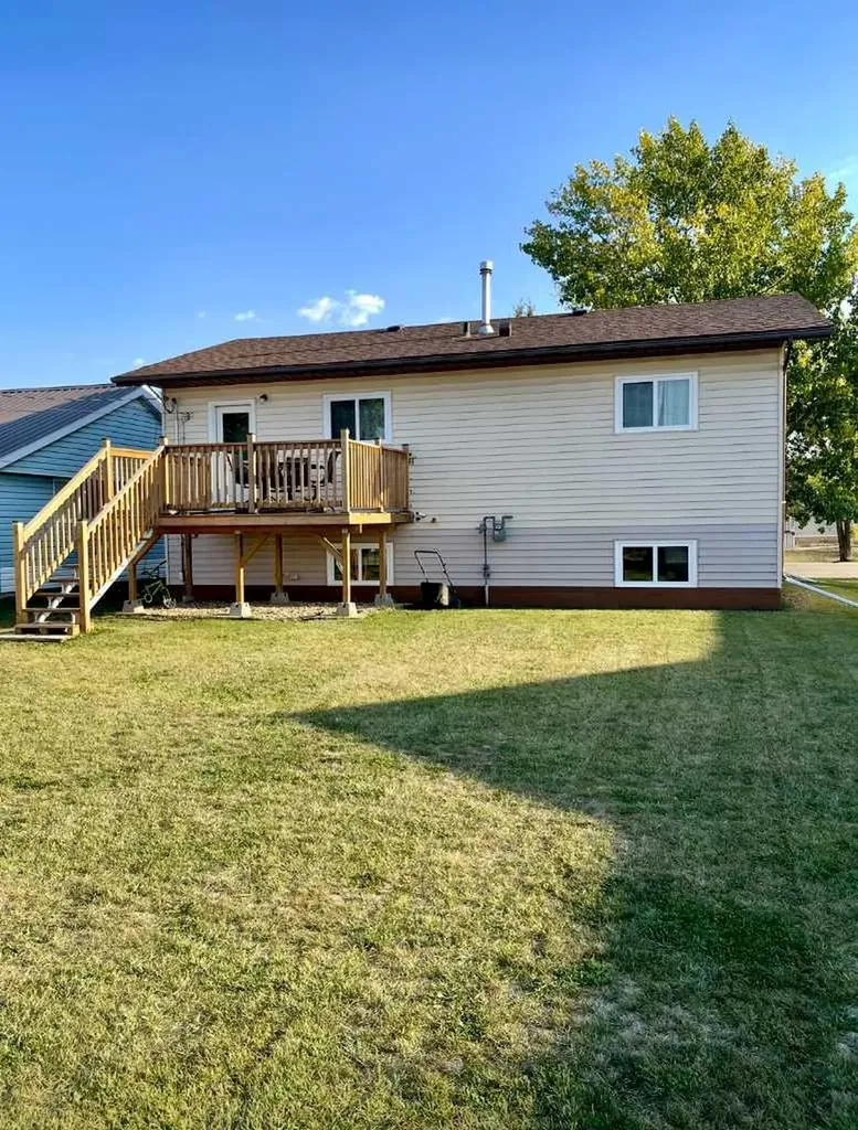 116 Central Avenue NW Falher AB T0H 1M0