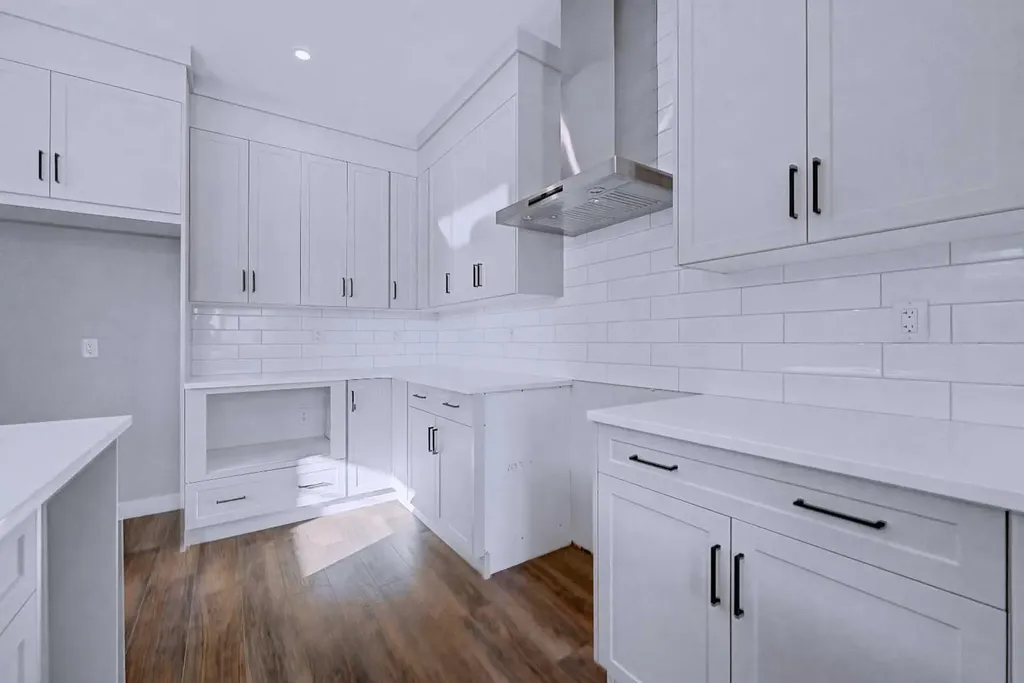 41 Ambleton Boulevard NW Calgary AB T3P 2L3