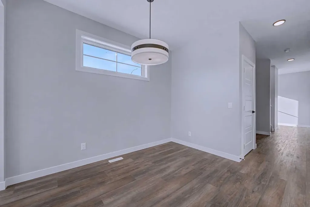 41 Ambleton Boulevard NW Calgary AB T3P 2L3