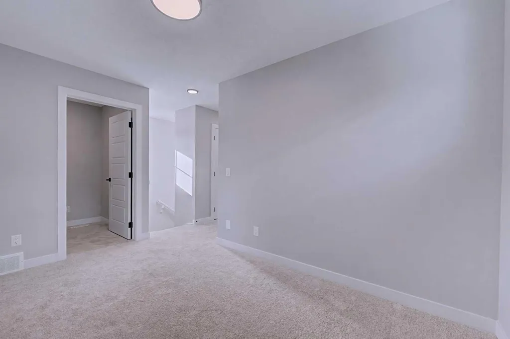 41 Ambleton Boulevard NW Calgary AB T3P 2L3