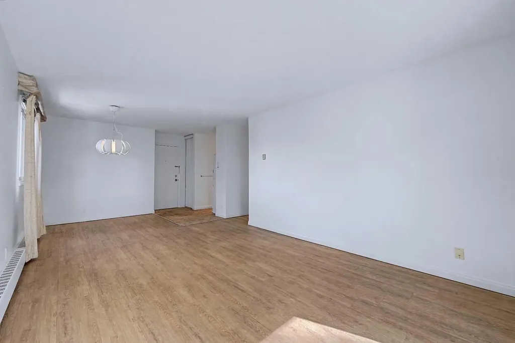 5601 Dalton Drive NW Calgary AB T3A 2E2