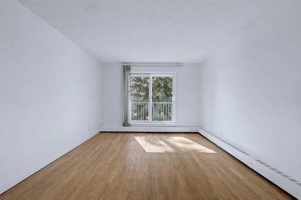 5601 Dalton Drive NW Calgary AB T3A 2E2